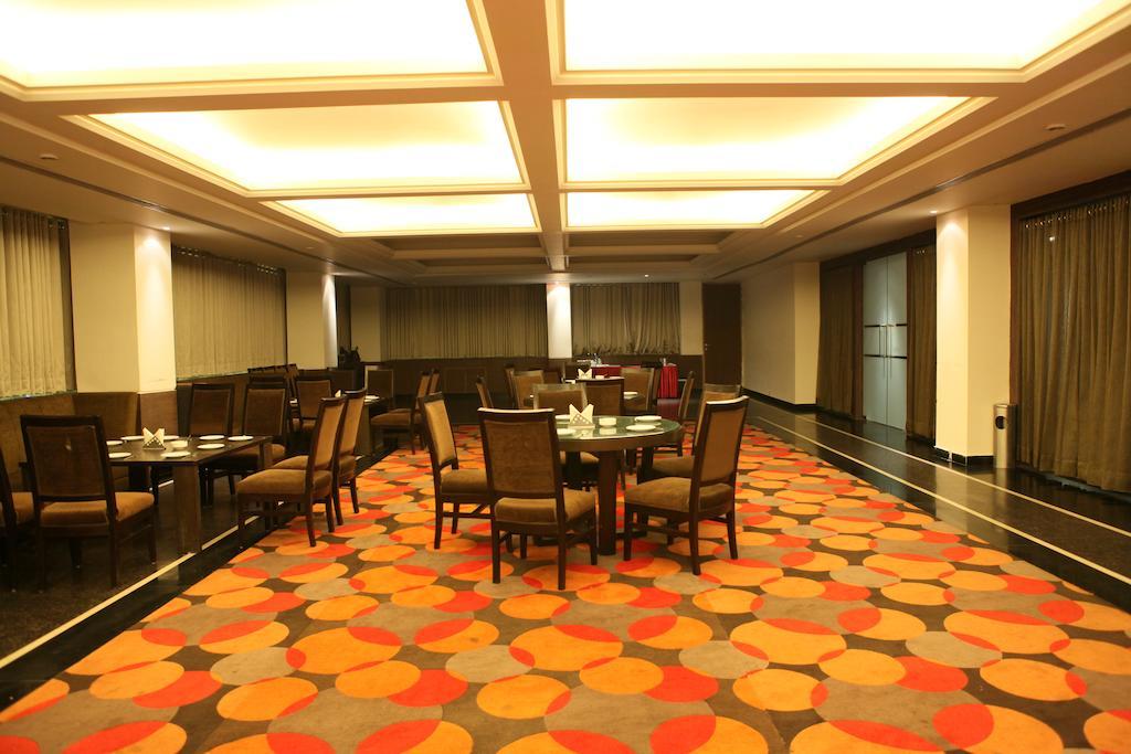 Krome - A - Boutique Hotel Meerut Exterior foto